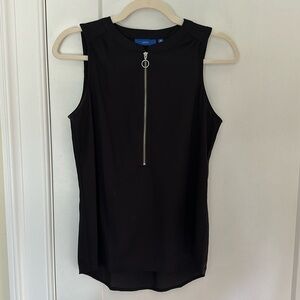 NWOT APT 9 black tank top with zipper front!
